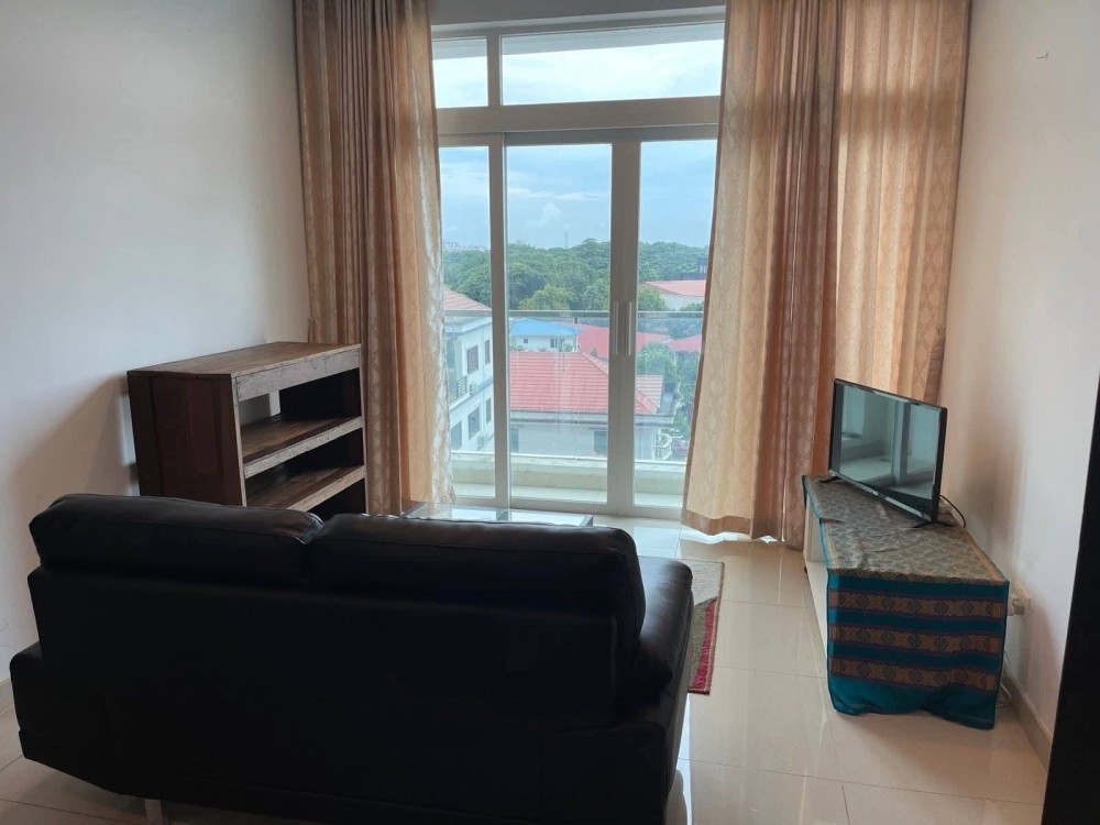 မြေကွက် ၊ ခြံ