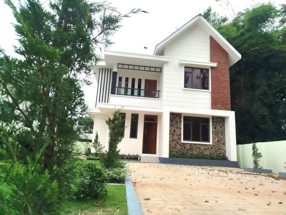 မြေကွက် ၊ ခြံ