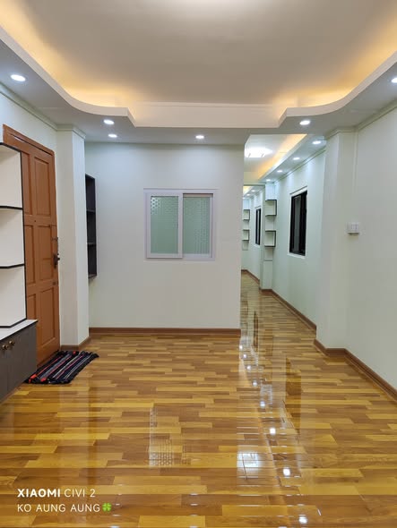 မြေကွက် ၊ ခြံ