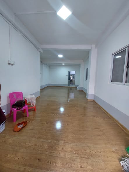 မြေကွက် ၊ ခြံ