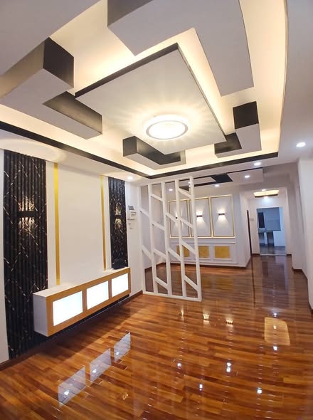 မြေကွက် ၊ ခြံ