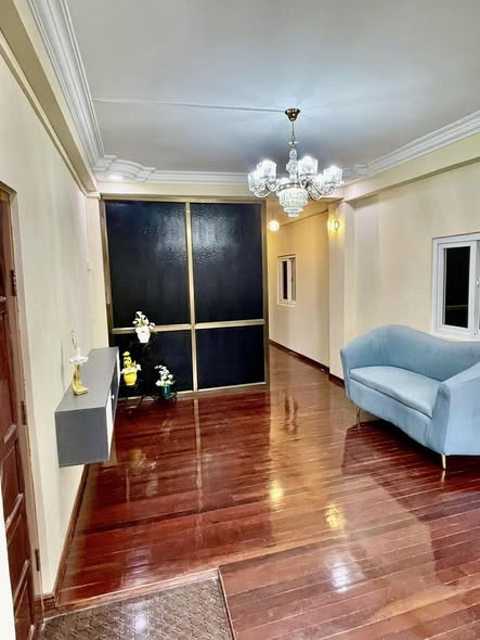 မြေကွက် ၊ ခြံ