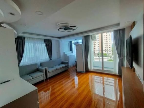 မြေကွက် ၊ ခြံ