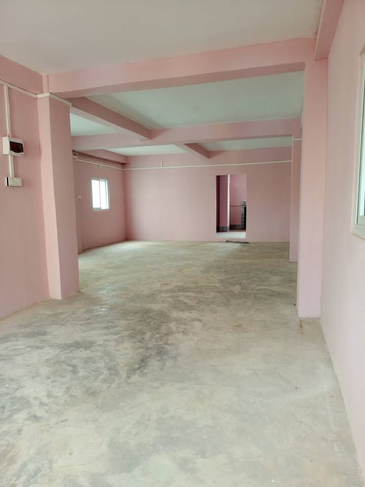 မြေကွက် ၊ ခြံ