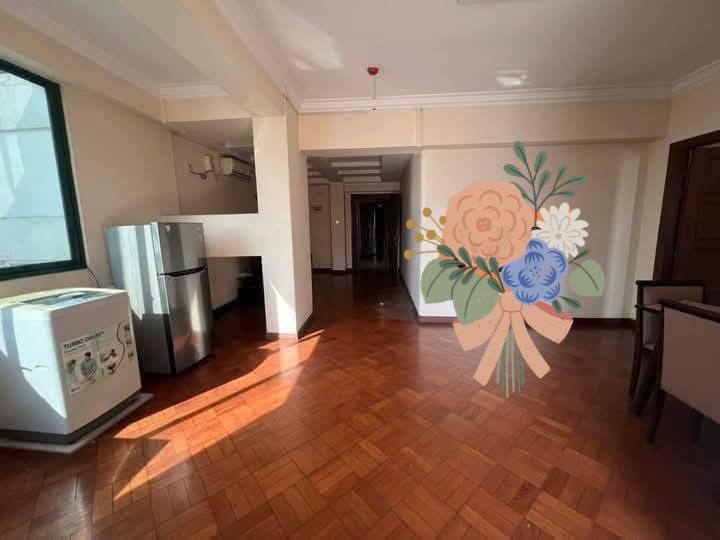 မြေကွက် ၊ ခြံ