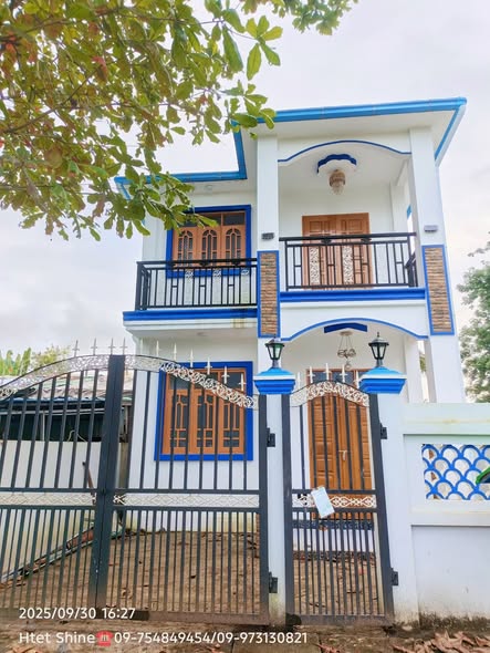 မြေကွက် ၊ ခြံ