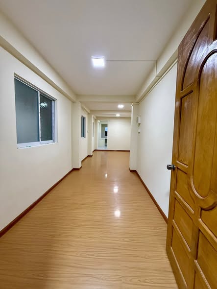 မြေကွက် ၊ ခြံ