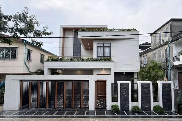 မြေကွက် ၊ ခြံ