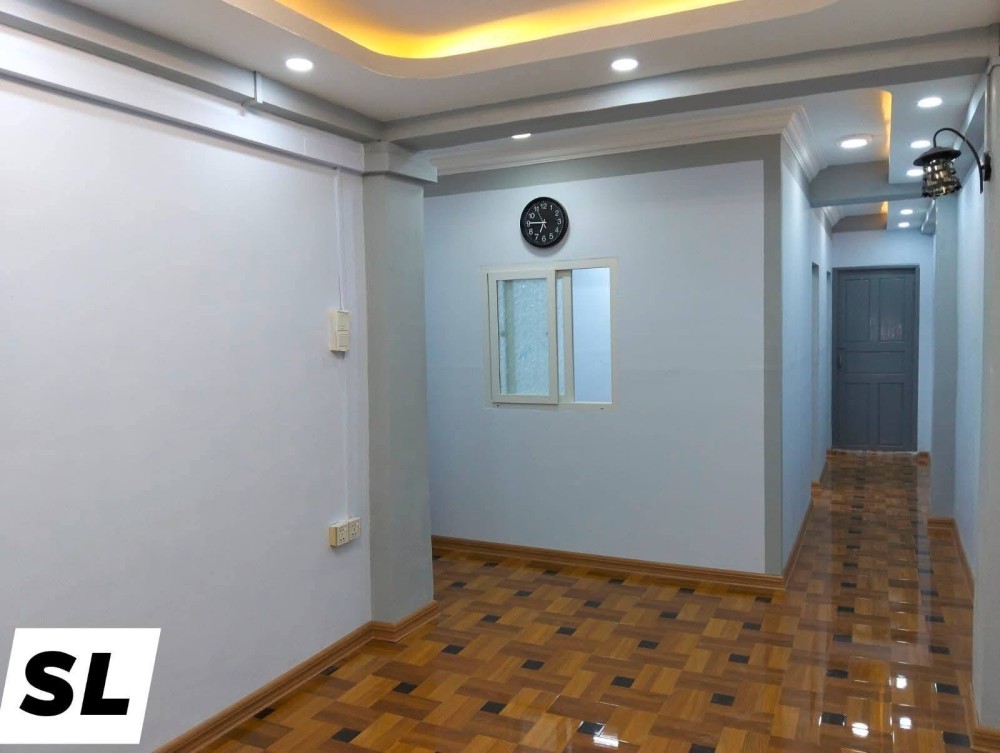 မြေကွက် ၊ ခြံ