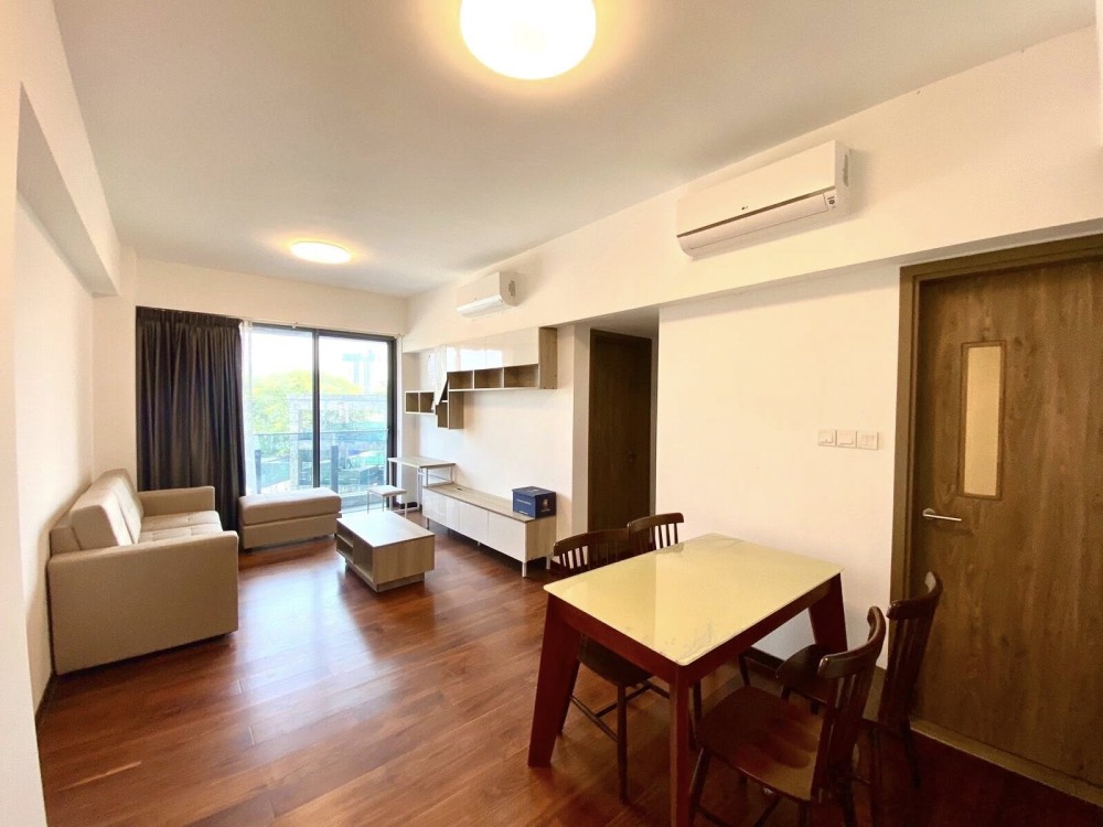 မြေကွက် ၊ ခြံ