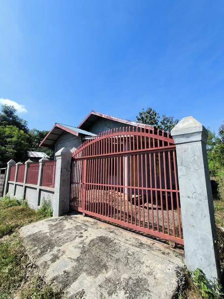 မြေကွက် ၊ ခြံ