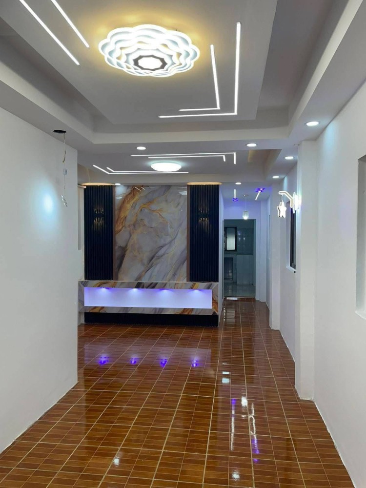 မြေကွက် ၊ ခြံ