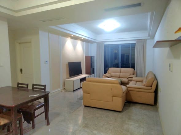 မြေကွက် ၊ ခြံ