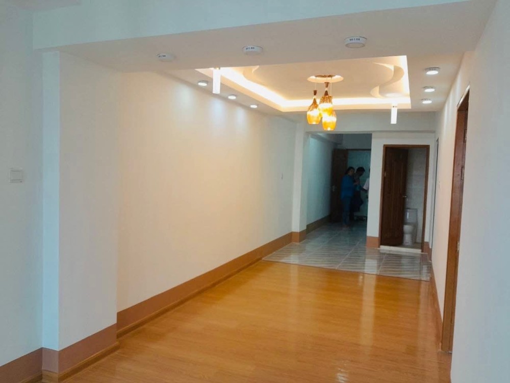 မြေကွက် ၊ ခြံ