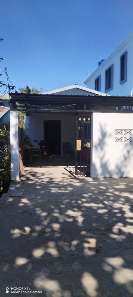 မြေကွက် ၊ ခြံ