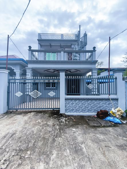 မြေကွက် ၊ ခြံ