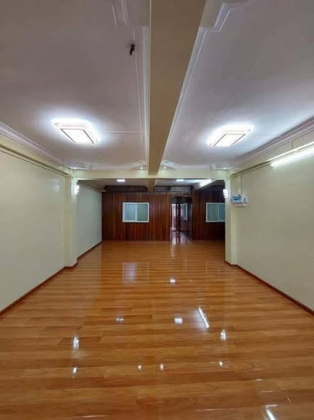 မြေကွက် ၊ ခြံ