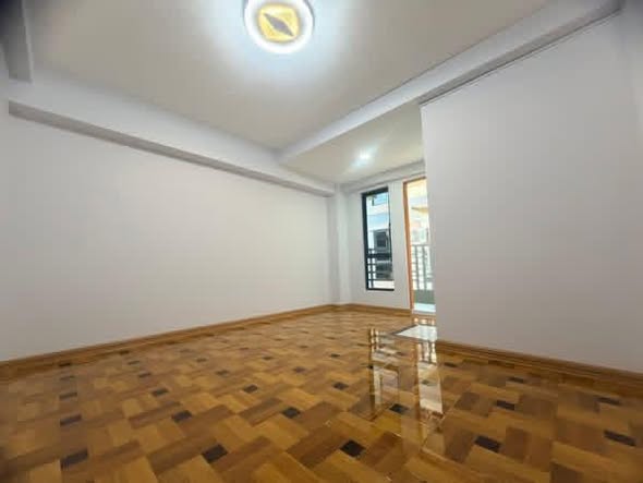 မြေကွက် ၊ ခြံ