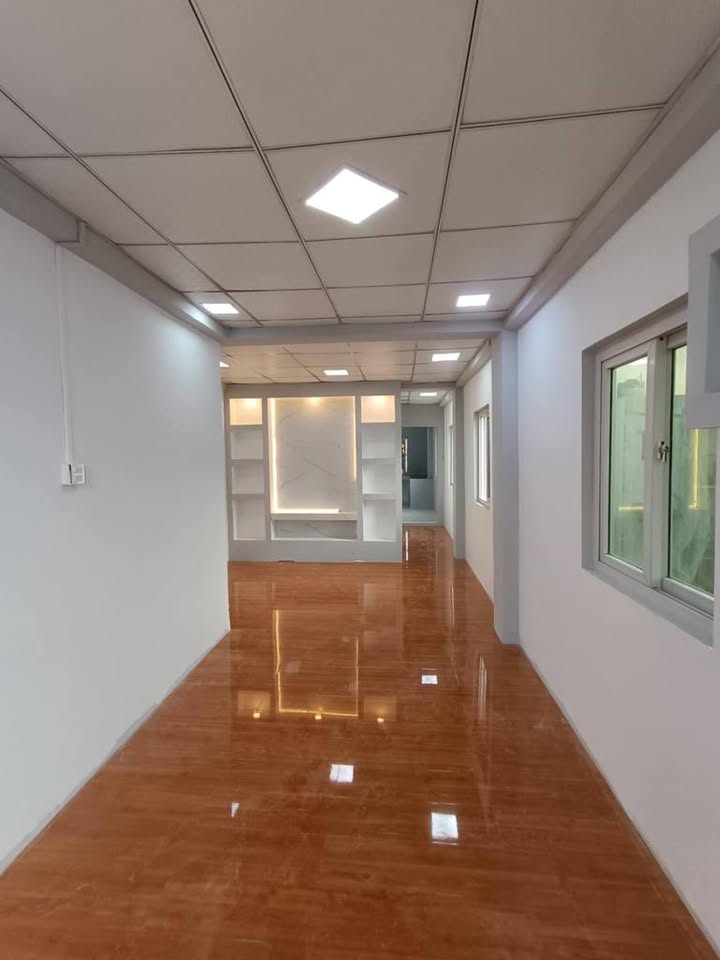 မြေကွက် ၊ ခြံ