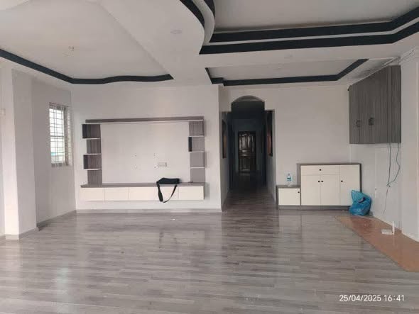 မြေကွက် ၊ ခြံ