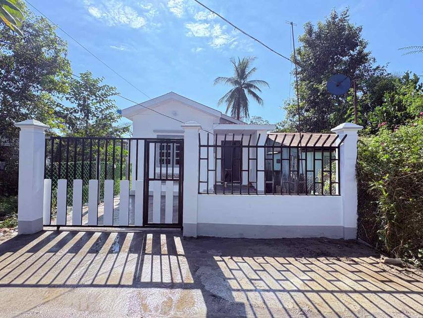 မြေကွက် ၊ ခြံ