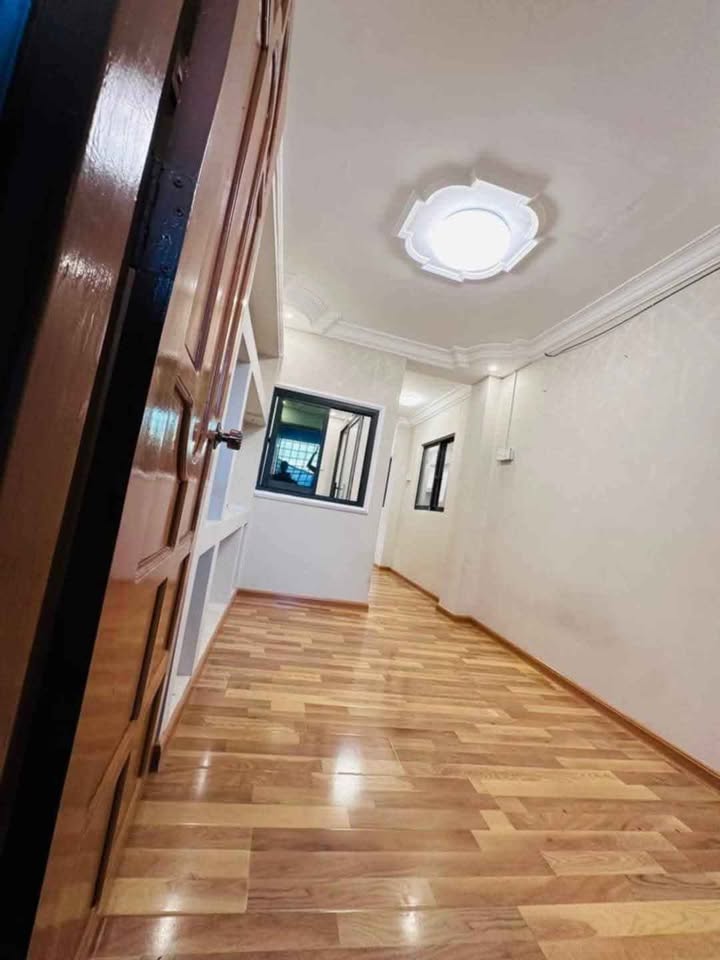 မြေကွက် ၊ ခြံ