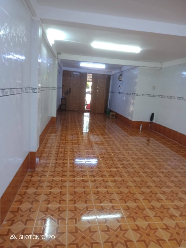 မြေကွက် ၊ ခြံ