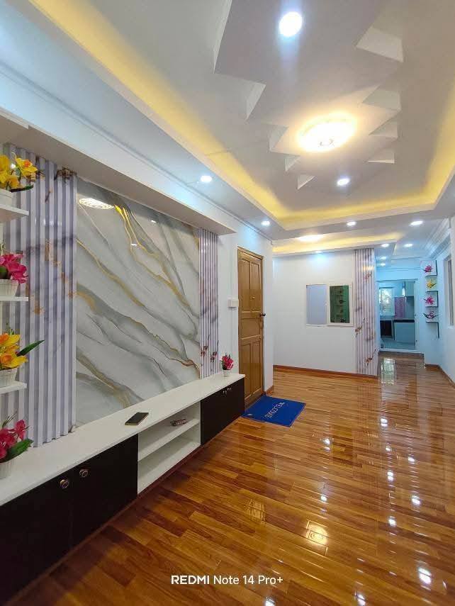 မြေကွက် ၊ ခြံ