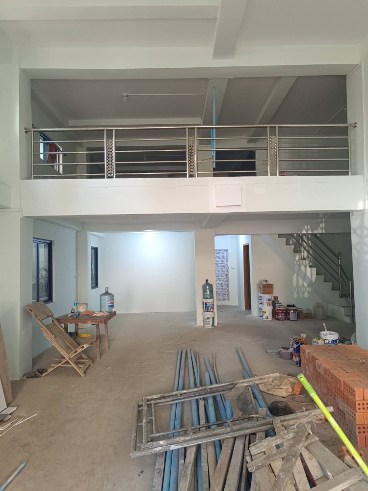 မြေကွက် ၊ ခြံ