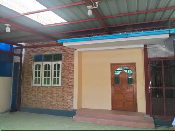 မြေကွက် ၊ ခြံ