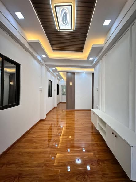 မြေကွက် ၊ ခြံ