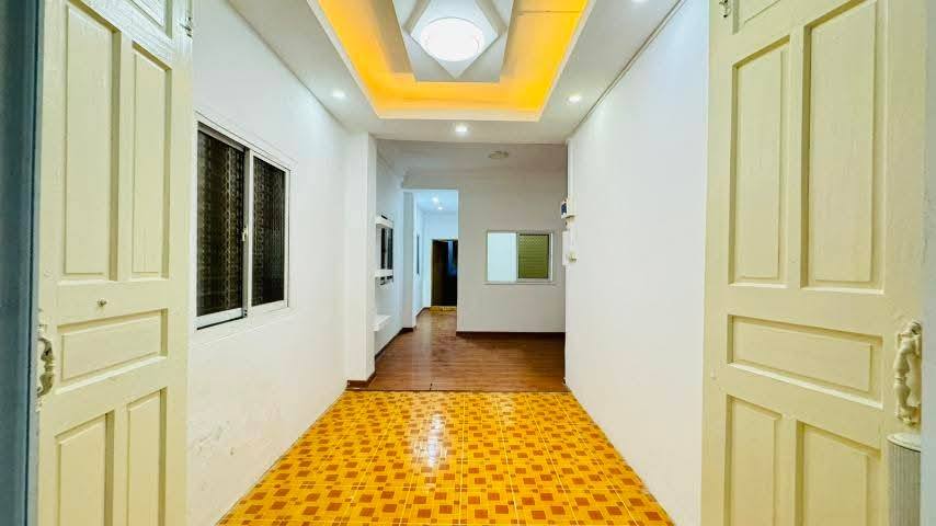 မြေကွက် ၊ ခြံ