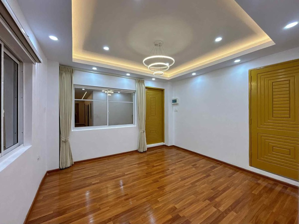 မြေကွက် ၊ ခြံ