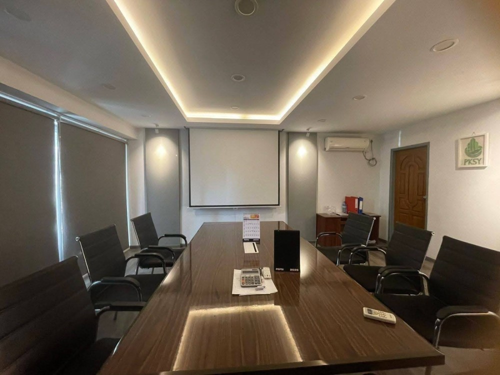 မြေကွက် ၊ ခြံ