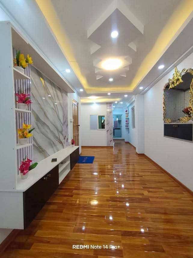 မြေကွက် ၊ ခြံ