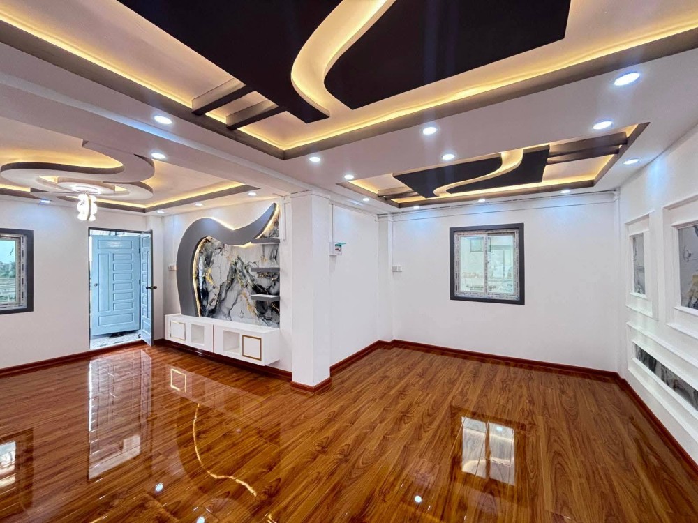 မြေကွက် ၊ ခြံ