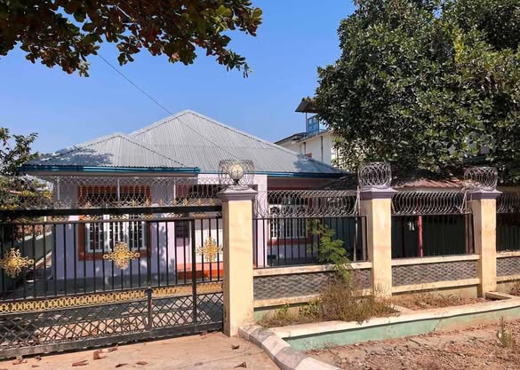 မြေကွက် ၊ ခြံ