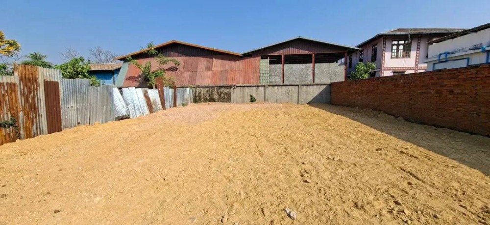 မြေကွက် ၊ ခြံ