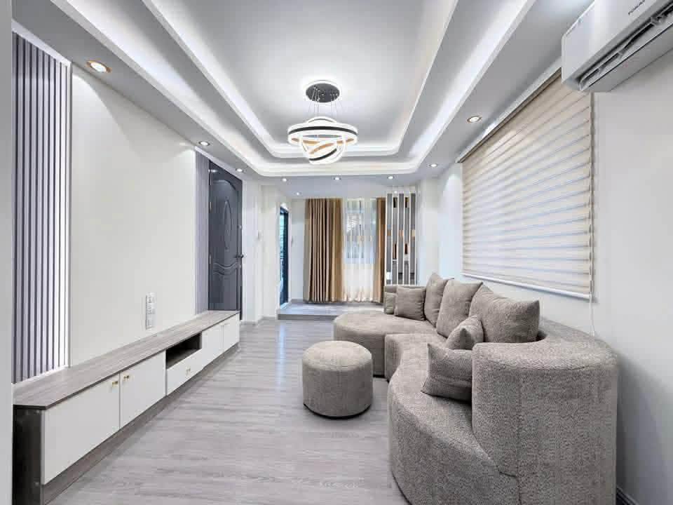 မြေကွက် ၊ ခြံ