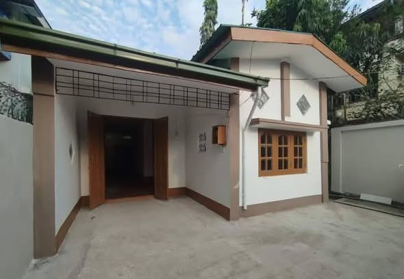 မြေကွက် ၊ ခြံ