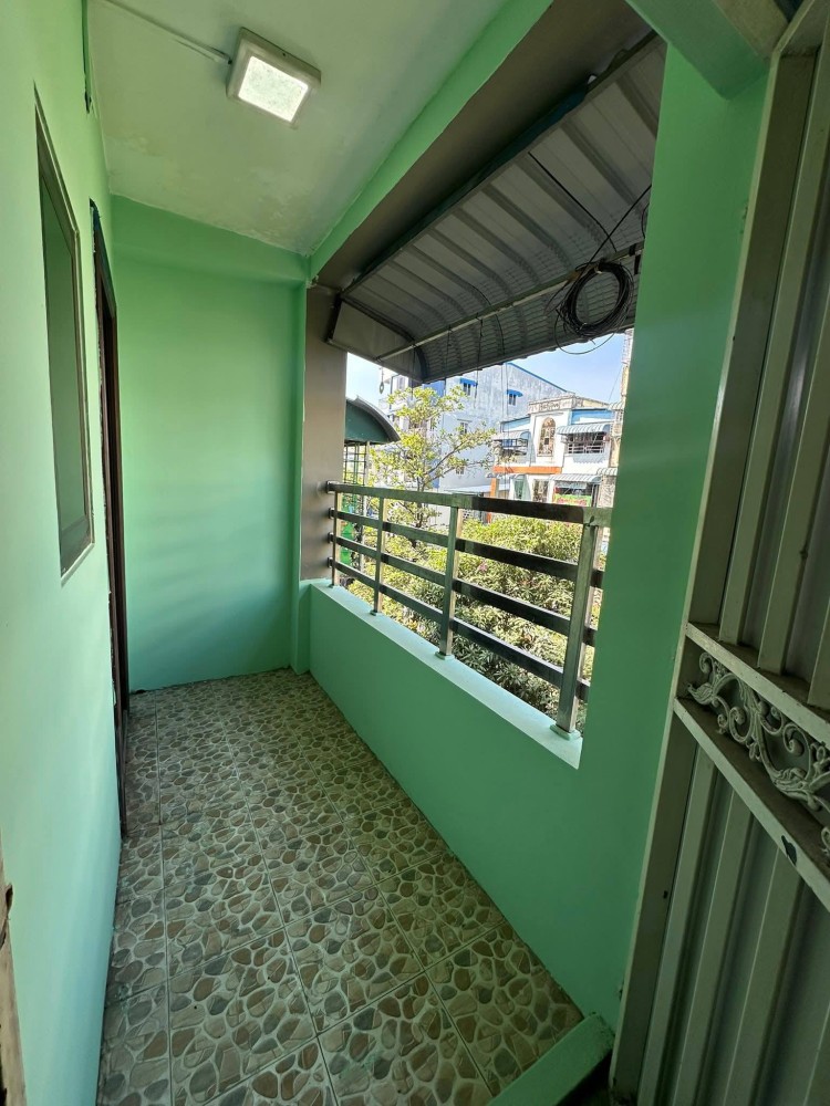 မြေကွက် ၊ ခြံ