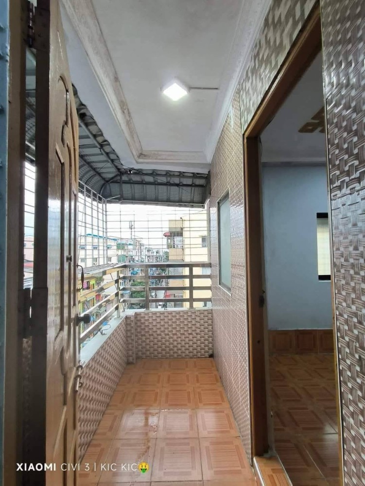 မြေကွက် ၊ ခြံ