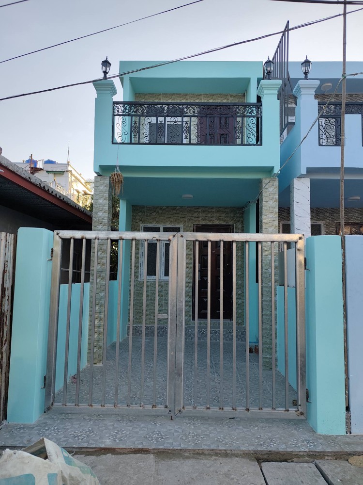 မြေကွက် ၊ ခြံ