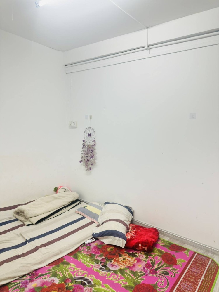 မြေကွက် ၊ ခြံ