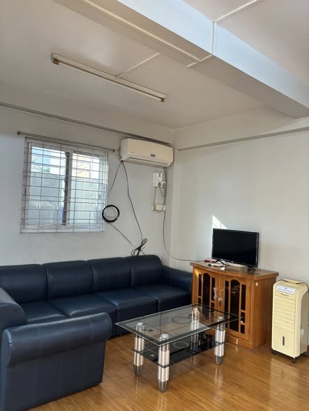 မြေကွက် ၊ ခြံ