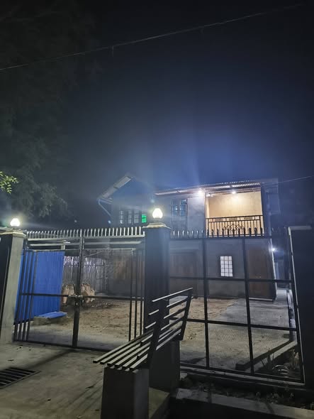 မြေကွက် ၊ ခြံ