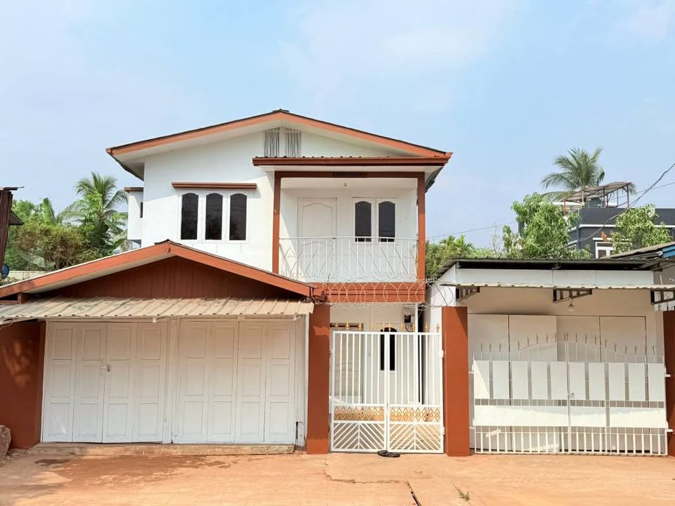 မြေကွက် ၊ ခြံ