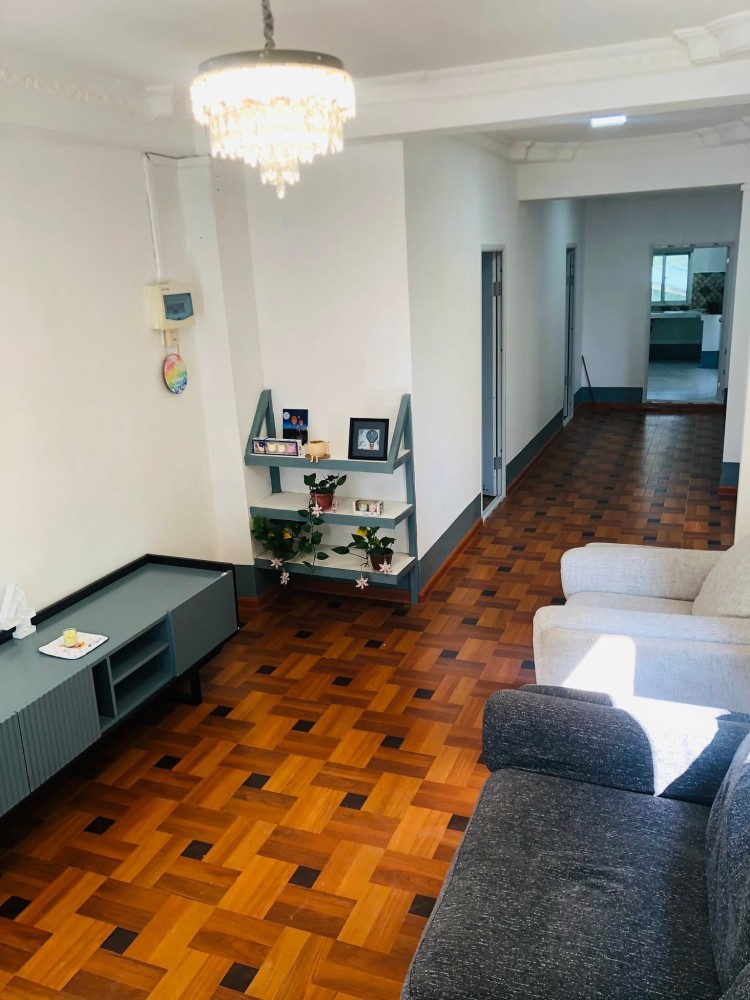 မြေကွက် ၊ ခြံ