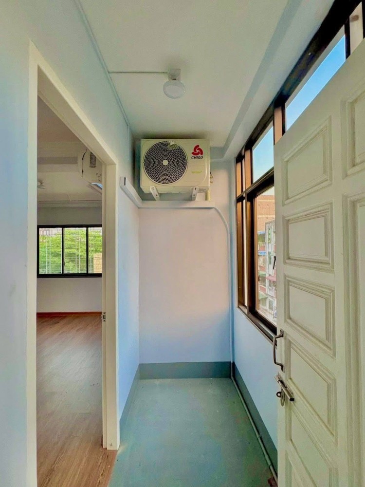 မြေကွက် ၊ ခြံ