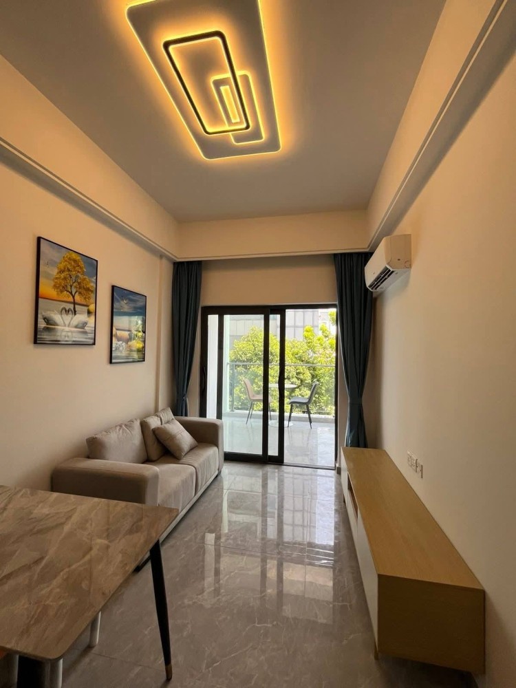 မြေကွက် ၊ ခြံ